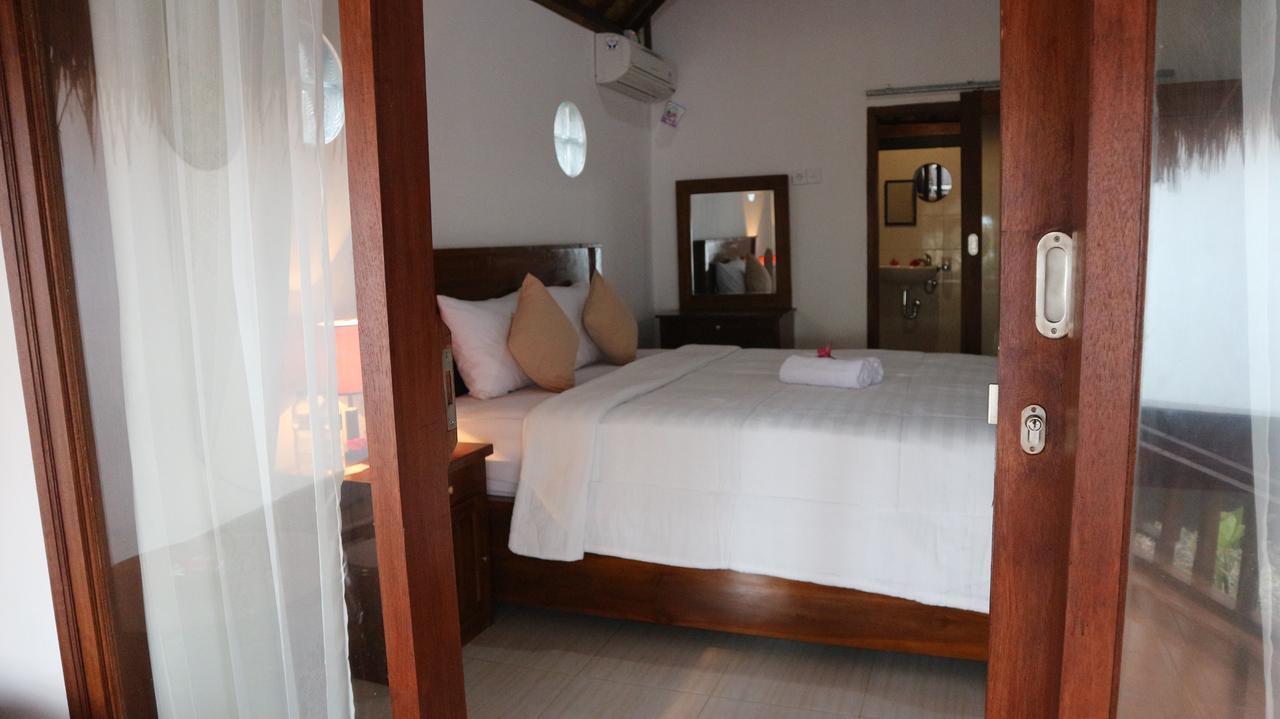 The Umah Prahu Hotel Batununggul Exterior photo